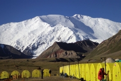 7-bazni-kamp-sa-vrh-Lenina